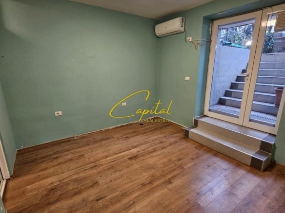 AMBIENT BIZNESI ME QIRA 30 M2 BLV GJERGJ FISHTA 35.000 LEKE