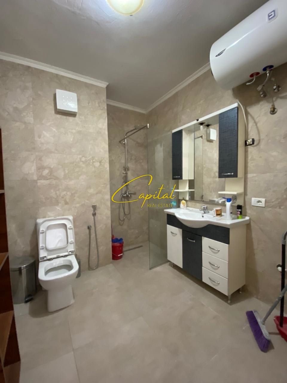 WhatsApp Image 2026-02-06 at 11.02.38 AM ZYRE ME QIRA 143 M2 BLV ZHAN D’ARK 1.500 EURO