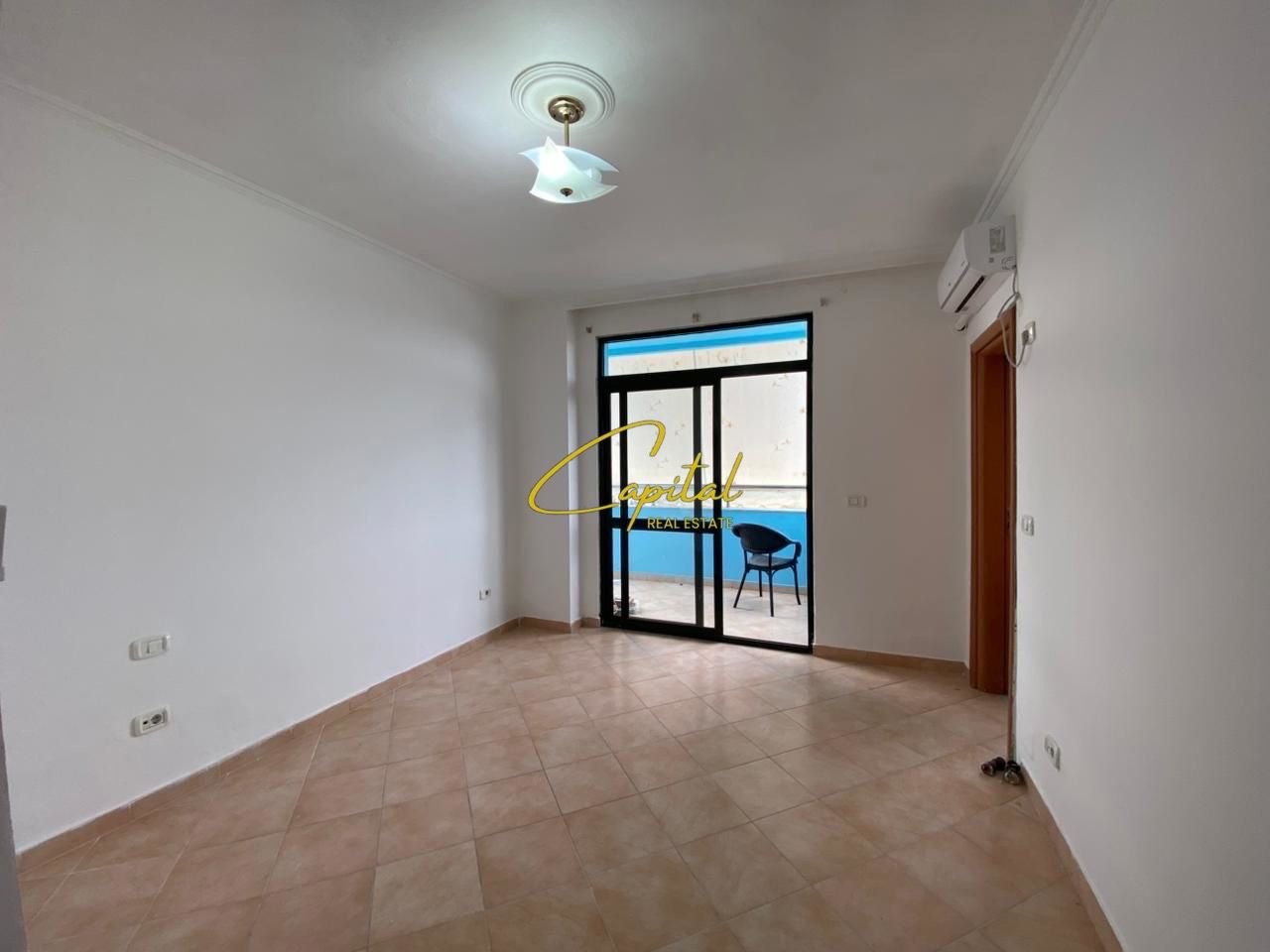 WhatsApp Image 2026-02-06 at 11.02.49 AM ZYRE ME QIRA 143 M2 BLV ZHAN D’ARK 1.500 EURO