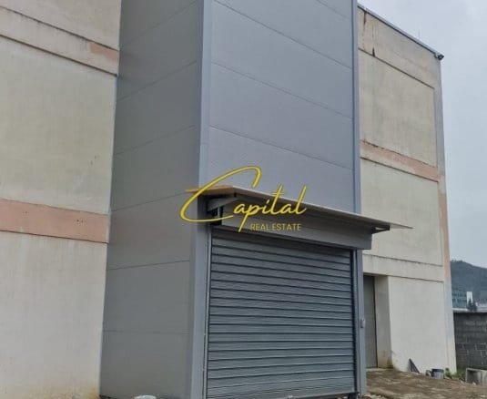 KAPANON ME QIRA 720 M2 RRUGA E PRUSHIT 2.200 EURO