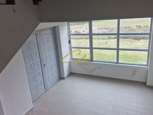 KAPANON ME QIRA 720 M2 RRUGA E PRUSHIT 2.200 EURO