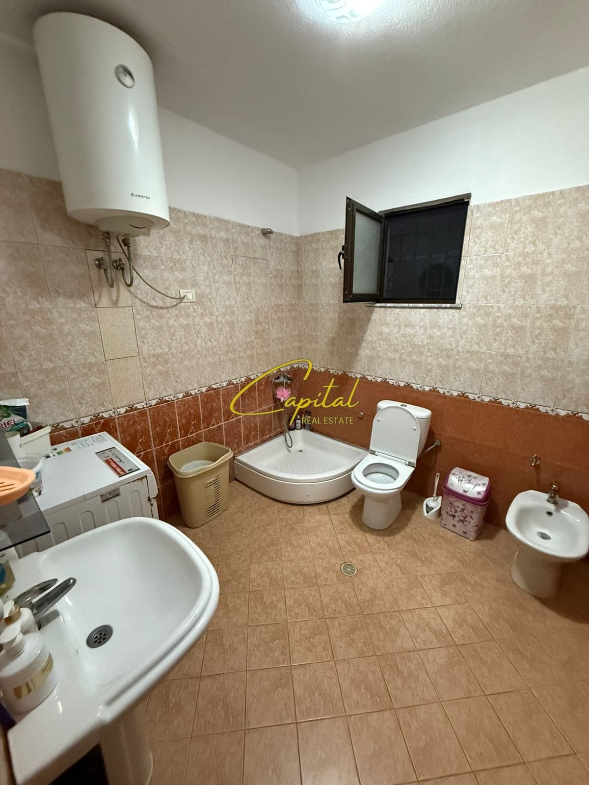 APARTAMENT ME QIRA 1+1 5 MAJI 40.000 LEKE