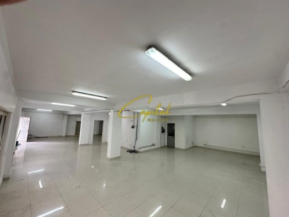 MAGAZINE ME QIRA 240 M2 DON BOSKO 140.000 LEKE