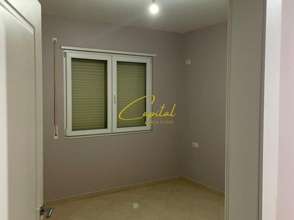 APARTAMENT ME QIRA 3+1 5 MAJI 50.000 LEKE
