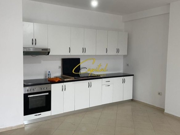 ZYRE ME QIRA 130 M2 5 MAJI 50.000 LEKE