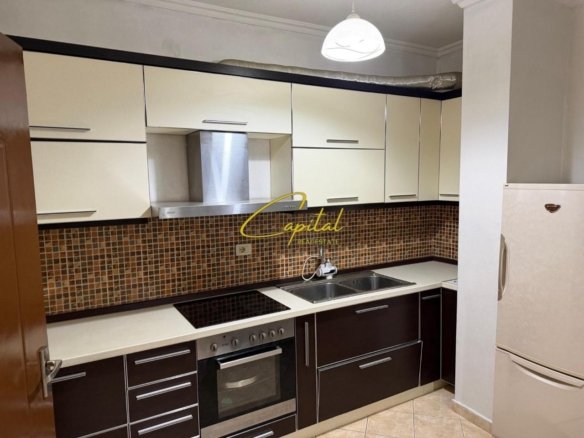 APARTAMENT ME QIRA 1+1 YZBERISHT 40.000 LEKE