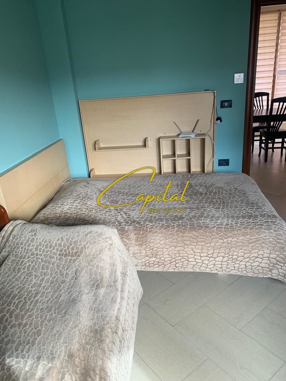 APARTAMENT ME QIRA 2+1 ISH STACIONI TRENIT 50.000 LEKE