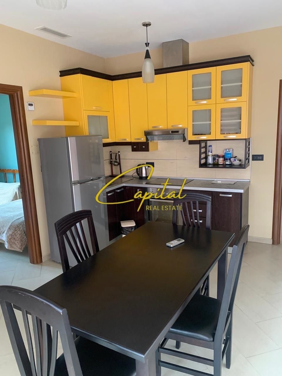 APARTAMENT ME QIRA 2+1 ISH STACIONI TRENIT 50.000 LEKE