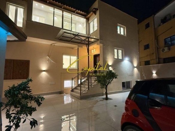 VILE PRIVATE ME QIRA 340 M2 21 DHJETORI 200.000 LEKE