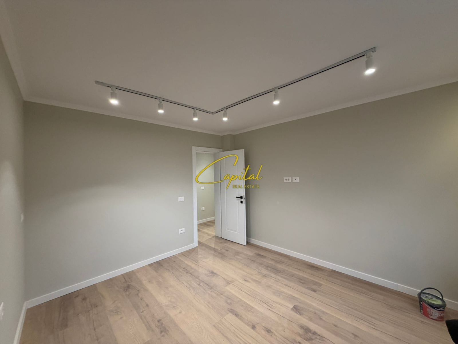 SHITET APARTAMENT 1+1 21 DHJETORI 125.000 EURO