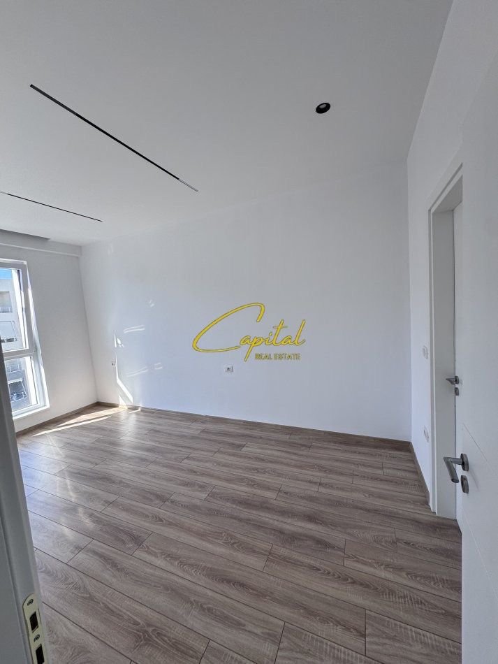 APARTAMENT ME QIRA 2+1 KOMUNA E PARISIT 900 EURO