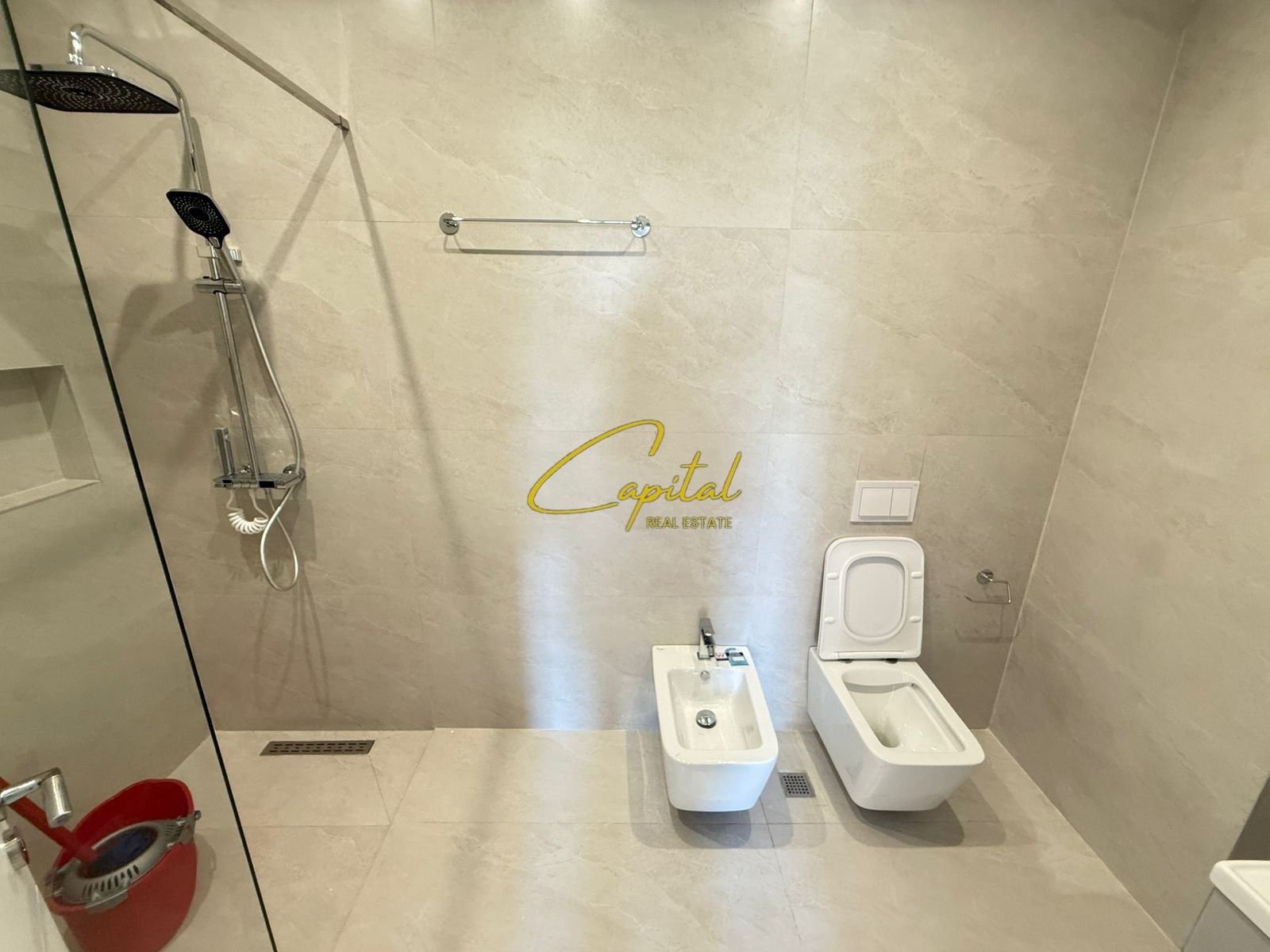 APARTAMENT ME QIRA 2+1 KOMUNA E PARISIT 900 EURO