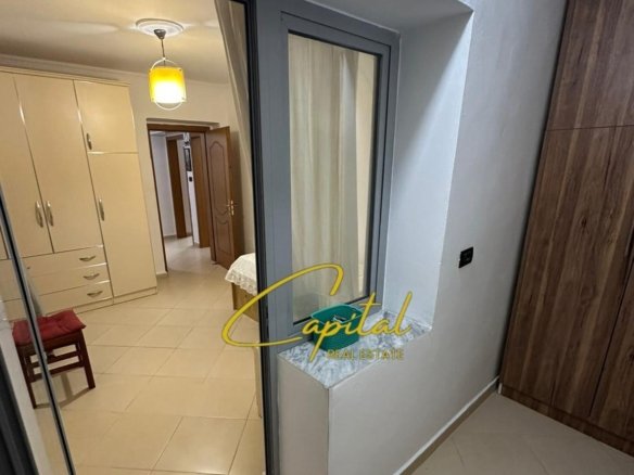 APARTAMENT ME QIRA 2+1 XHAMLLIKU 50.000 LEKE