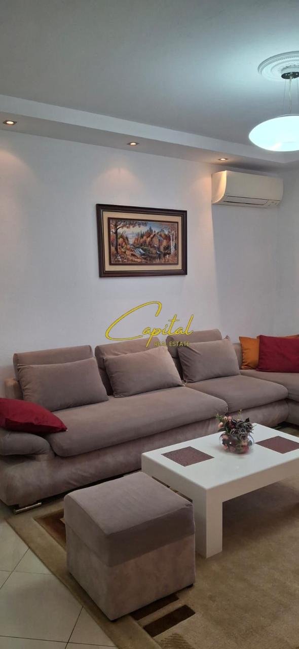 APARTAMENT ME QIRA 2+1 VILAT AMERIKANE 65.000 LEKE
