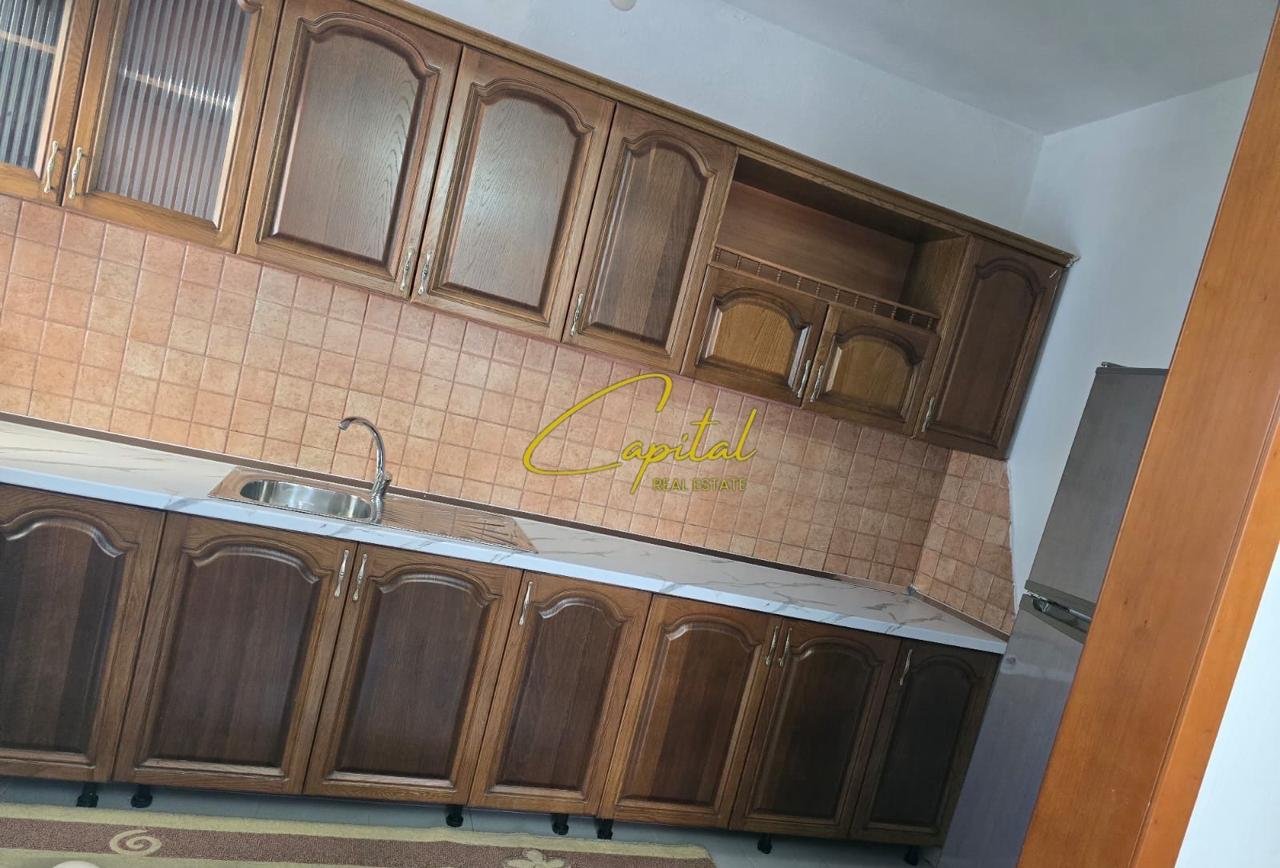 APARTAMENT ME QIRA 2+1 LAPRAKE 40.000 LEKE