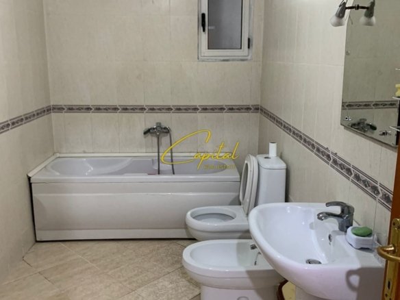 APARTAMENT ME QIRA 2+1 KOMUNA E PARISIT 700 EURO