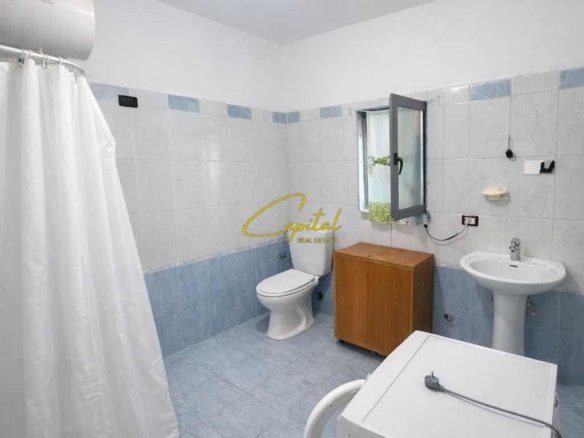 APARTAMENT ME QIRA 2+1 KOMBINAT 30.000 LEKE