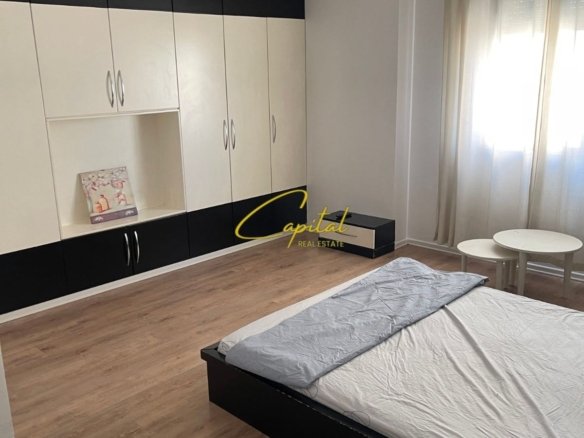 APARTAMENT ME QIRA 2+1 YZBERISHT 400 EURO