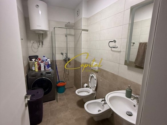 APARTAMENT ME QIRA 1+1 21 DHJETORI 600 EURO