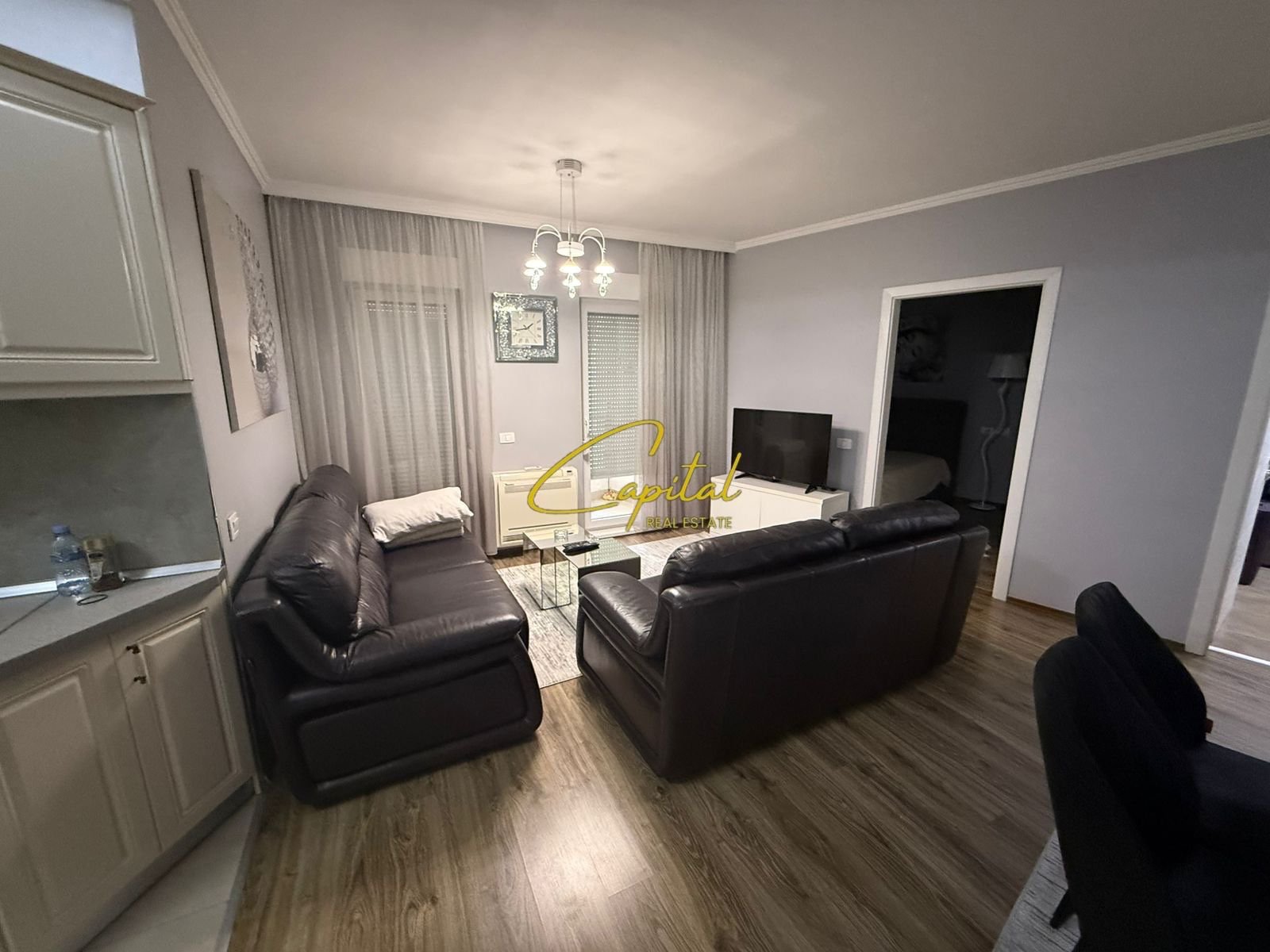 APARTAMENT ME QIRA 1+1 21 DHJETORI 600 EURO