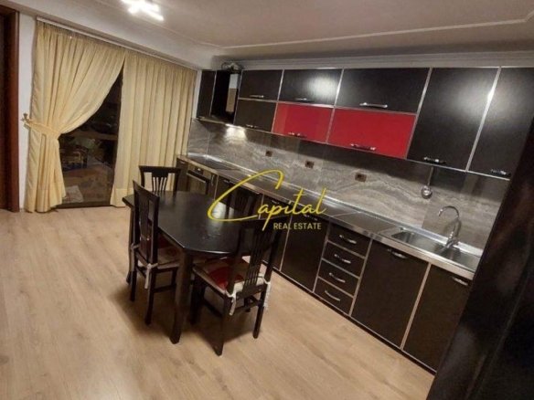 APARTAMENT ME QIRA 2+1 MYSLYM SHYRI 80.000 LEKE
