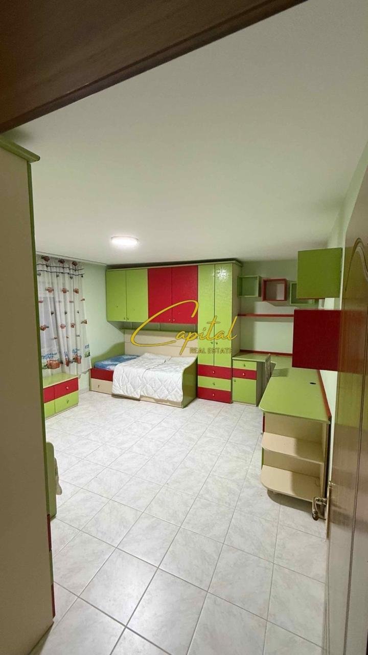 APARTAMENT ME QIRA 2+1 RRUGA E ELBASANIT 800 EURO