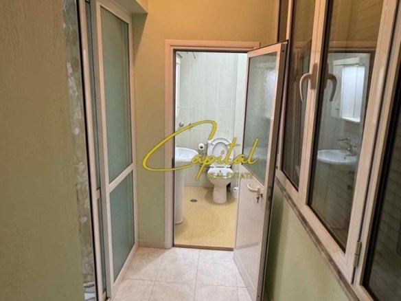 APARTAMENT ME QIRA 2+1 RRUGA E ELBASANIT 800 EURO