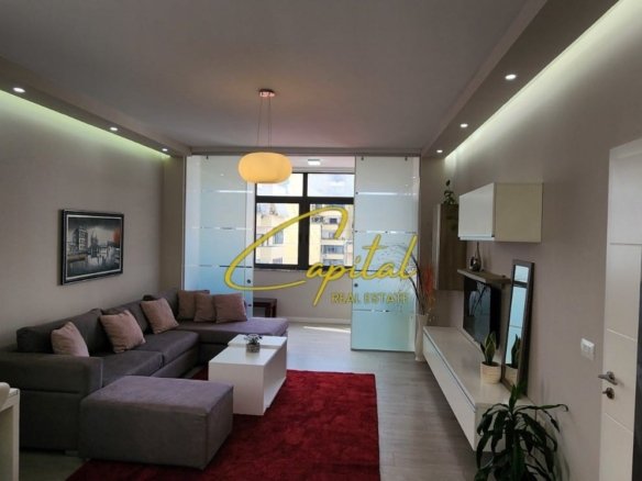 APARTAMENT ME QIRA 1+1 MYSLYM SHYRI 850 EURO