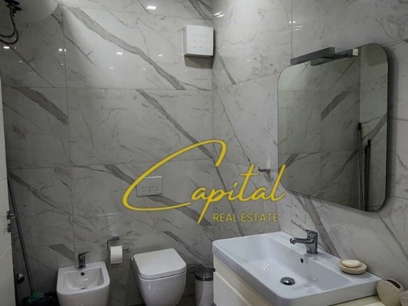 APARTAMENT ME QIRA 1+1 MYSLYM SHYRI 850 EURO