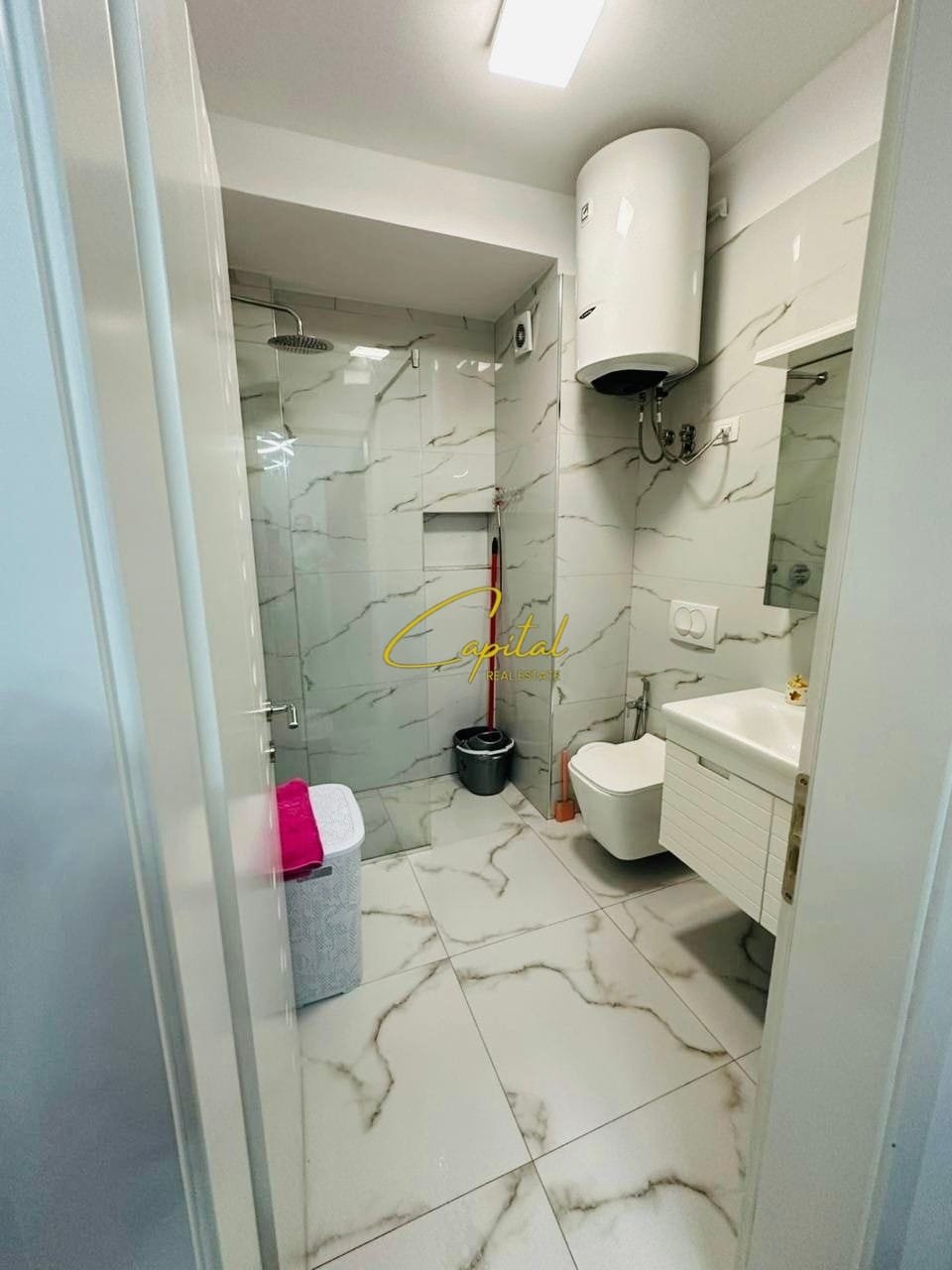 APARTAMENT ME QIRA 1+1 YZBERISHT 50.000 LEKE