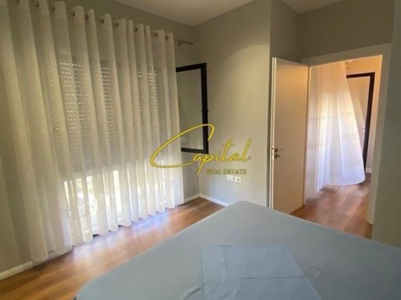APARTAMENT ME QIRA 2+1 RRUGA E DIBRES 650 EURO