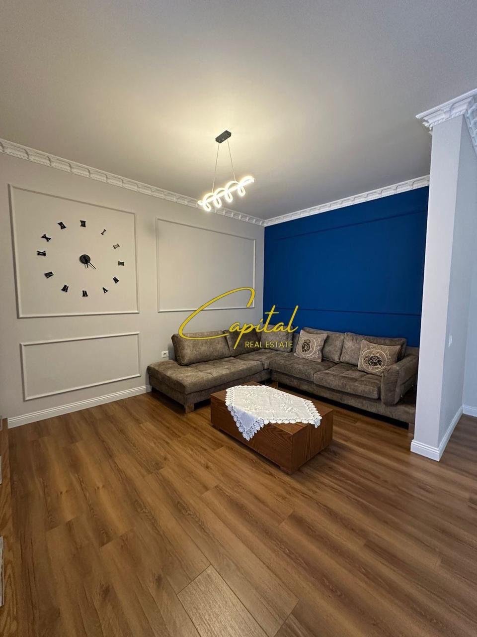 APARTAMENT ME QIRA 2+1 RRUGA E DIBRES 650 EURO