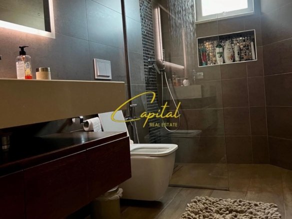 APARTAMENT ME QIRA 2+1 QENDER 1.500 EURO