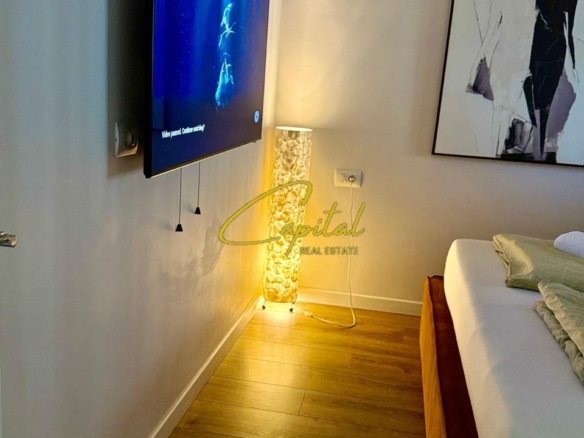 APARTAMENT ME QIRA 2+1 QENDER 1.500 EURO