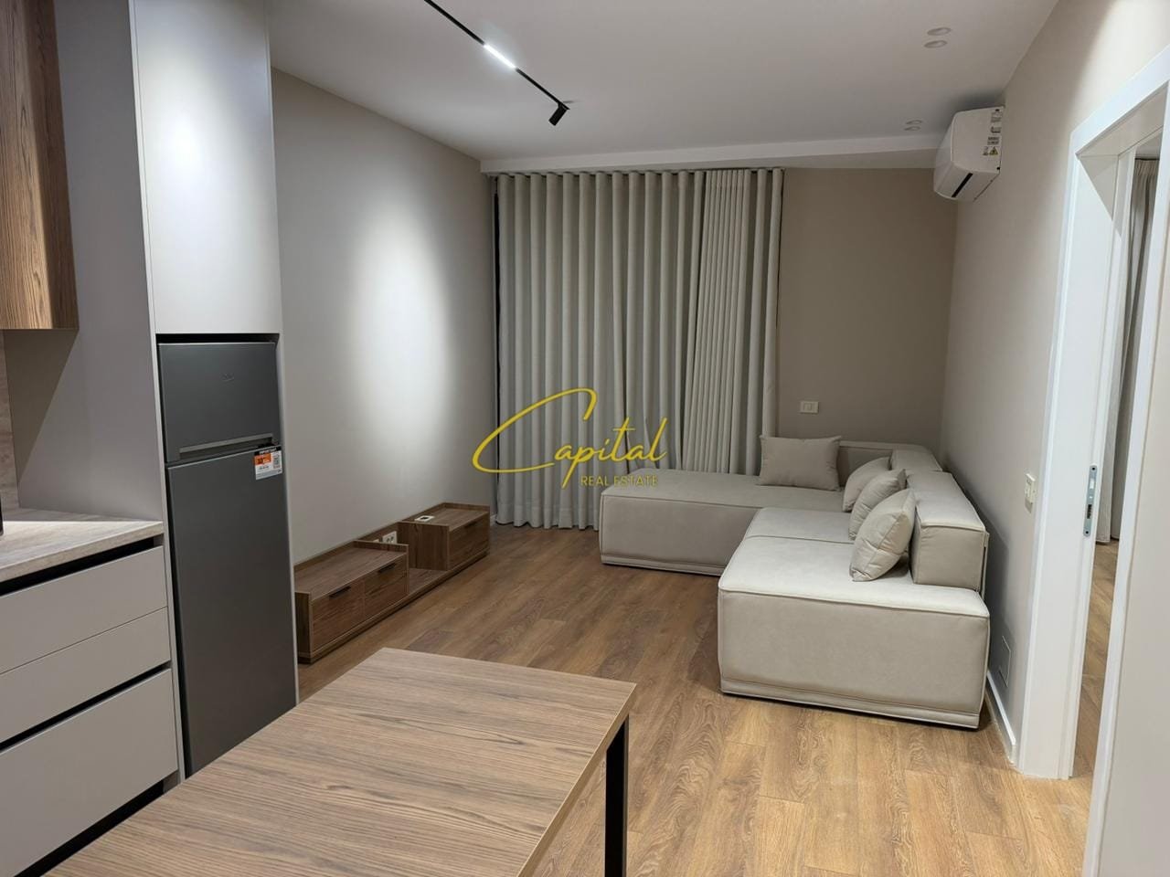 APARTAMENT ME QIRA 2+1 RRUGA MINE PEZA 1.250 EURO