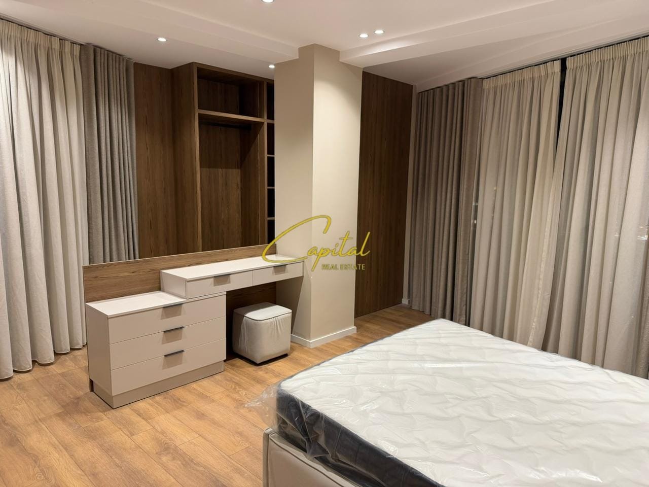 APARTAMENT ME QIRA 2+1 RRUGA MINE PEZA 1.250 EURO