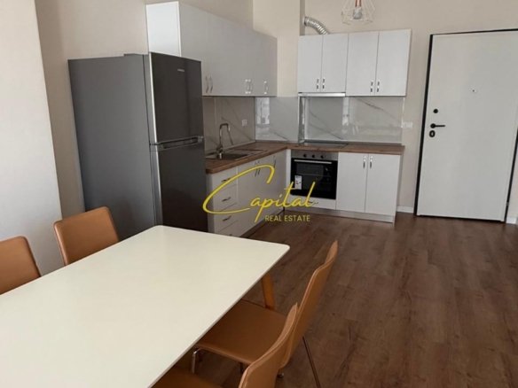 APARTAMENT ME QIRA 1+1 5 MAJI 55.000 LEKE