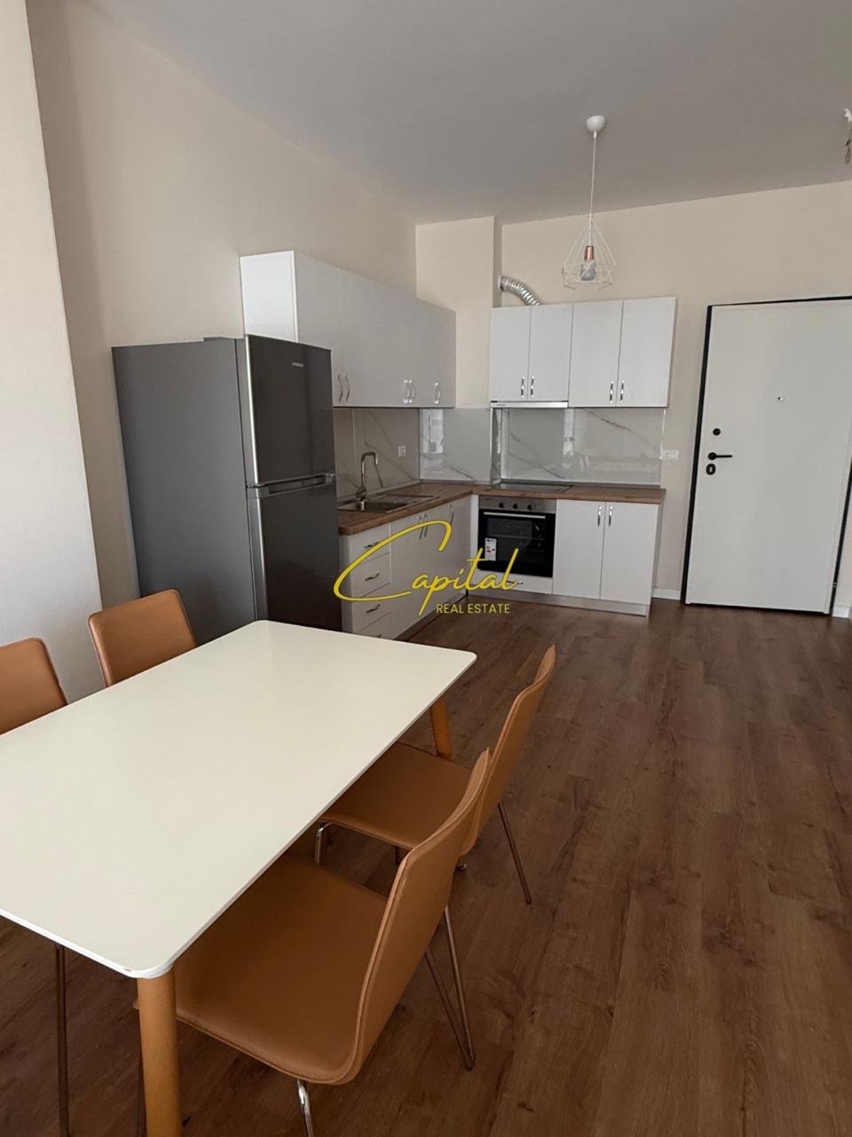 APARTAMENT ME QIRA 1+1 5 MAJI 55.000 LEKE