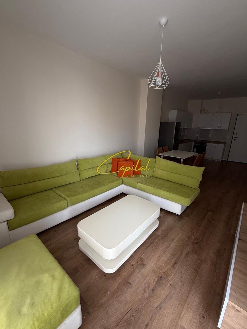 APARTAMENT ME QIRA 1+1 5 MAJI 55.000 LEKE