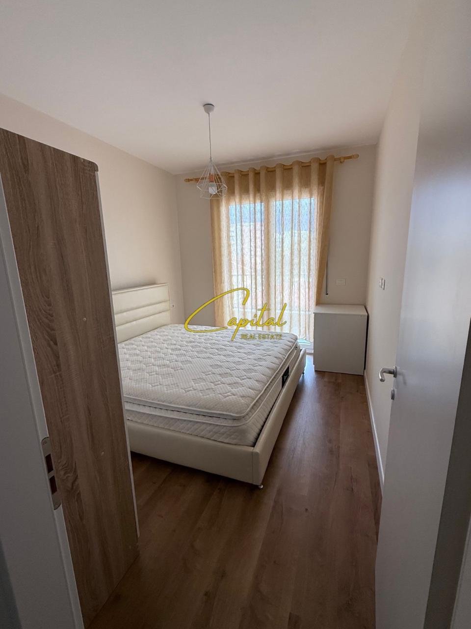 APARTAMENT ME QIRA 1+1 5 MAJI 55.000 LEKE