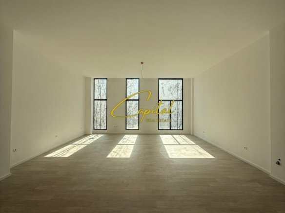 DYQAN ME QIRA 80 M2 RRUGA E KAVAJES 1.600 EURO