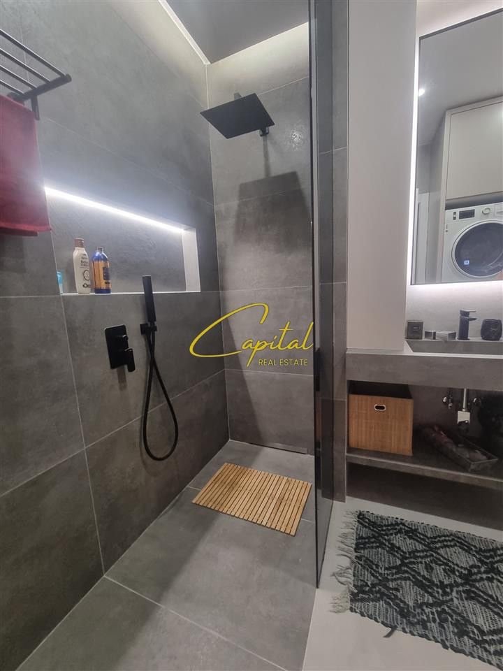 SHITET APARTAMENT 2+1 LIQENI ARTIFICIAL 450.000 EURO