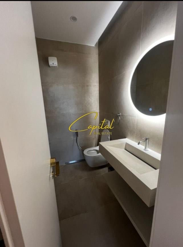 SHITET APARTAMENT 2+1 LIQENI ARTIFICIAL 450.000 EURO