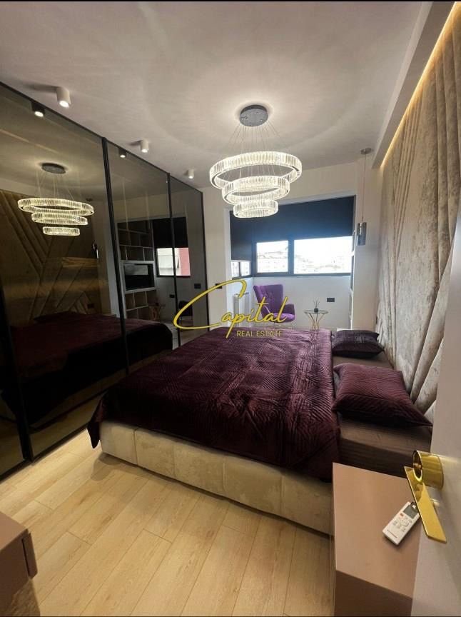 SHITET APARTAMENT 2+1 LIQENI ARTIFICIAL 450.000 EURO
