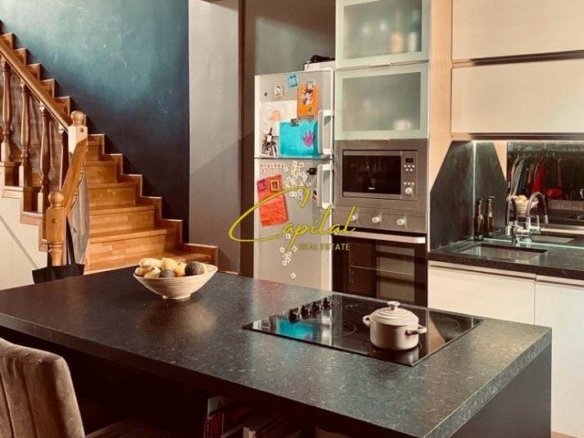 APARTAMENT TRIPLEX ME QIRA 135 M2 PALLATI I BRIGADAVE 1.100 EURO