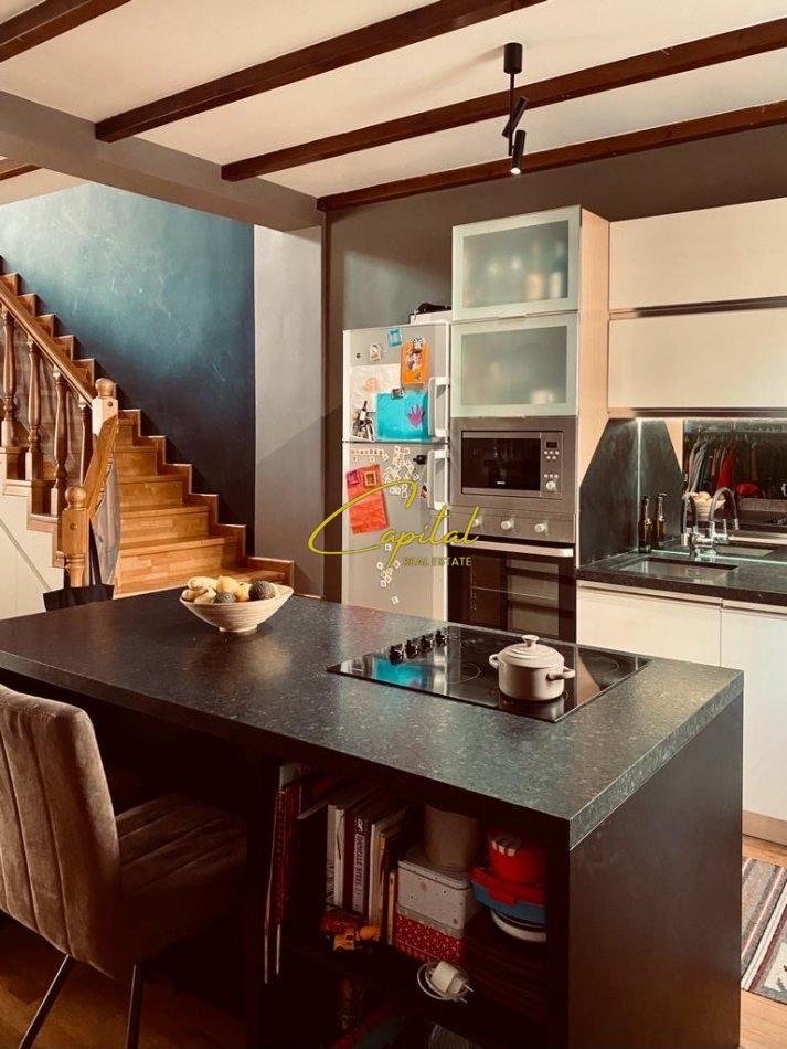 APARTAMENT TRIPLEX ME QIRA 135 M2 PALLATI I BRIGADAVE 1.100 EURO