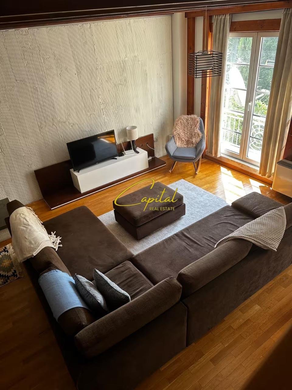 APARTAMENT TRIPLEX ME QIRA 135 M2 PALLATI I BRIGADAVE 1.100 EURO