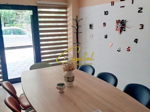 SHITET AMBIENT BIZNESI 41 M2 MYSLYM SHYRI 105.000 EURO