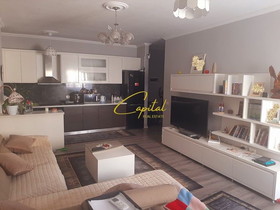 SHITET APARTAMENT 2+1 FRESKU 160.000 EURO