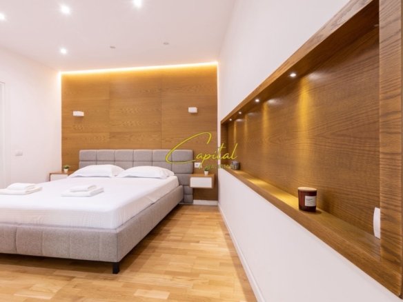 SHITET APARTAMENT 2+1 ZOGU I ZI 260.000 EURO